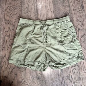 Old Navy Women’s Utility Shorts Olive Green Drawstring Waist Size XL Casual